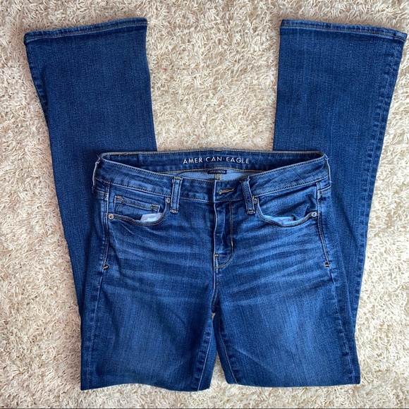 American Eagle Outfitters Denim - American Eagle mid rise skinny kick jeans